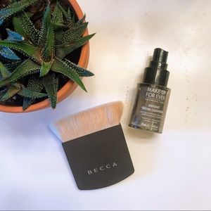 Becca The One Perfecting Brush